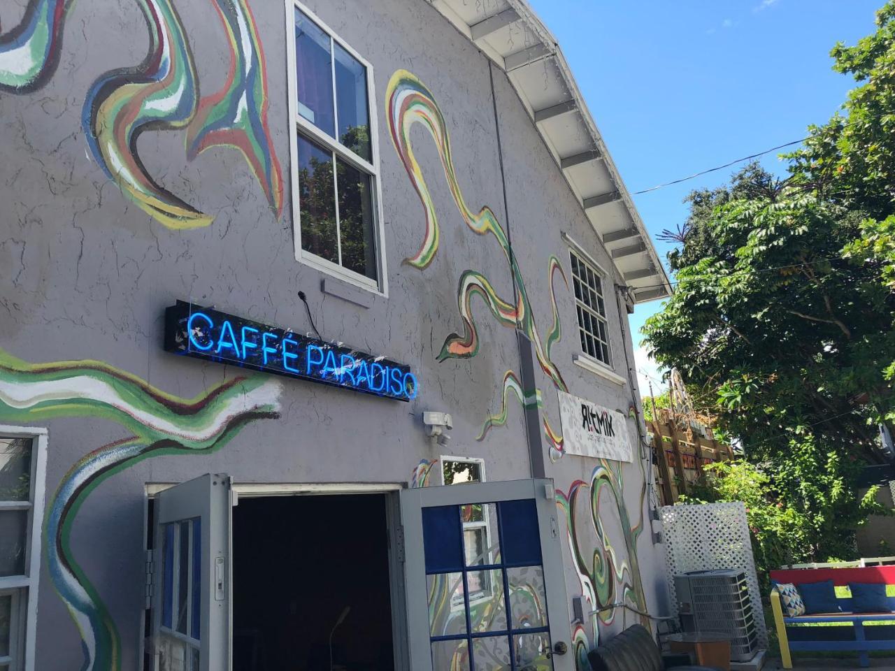 Hostel Paradiso