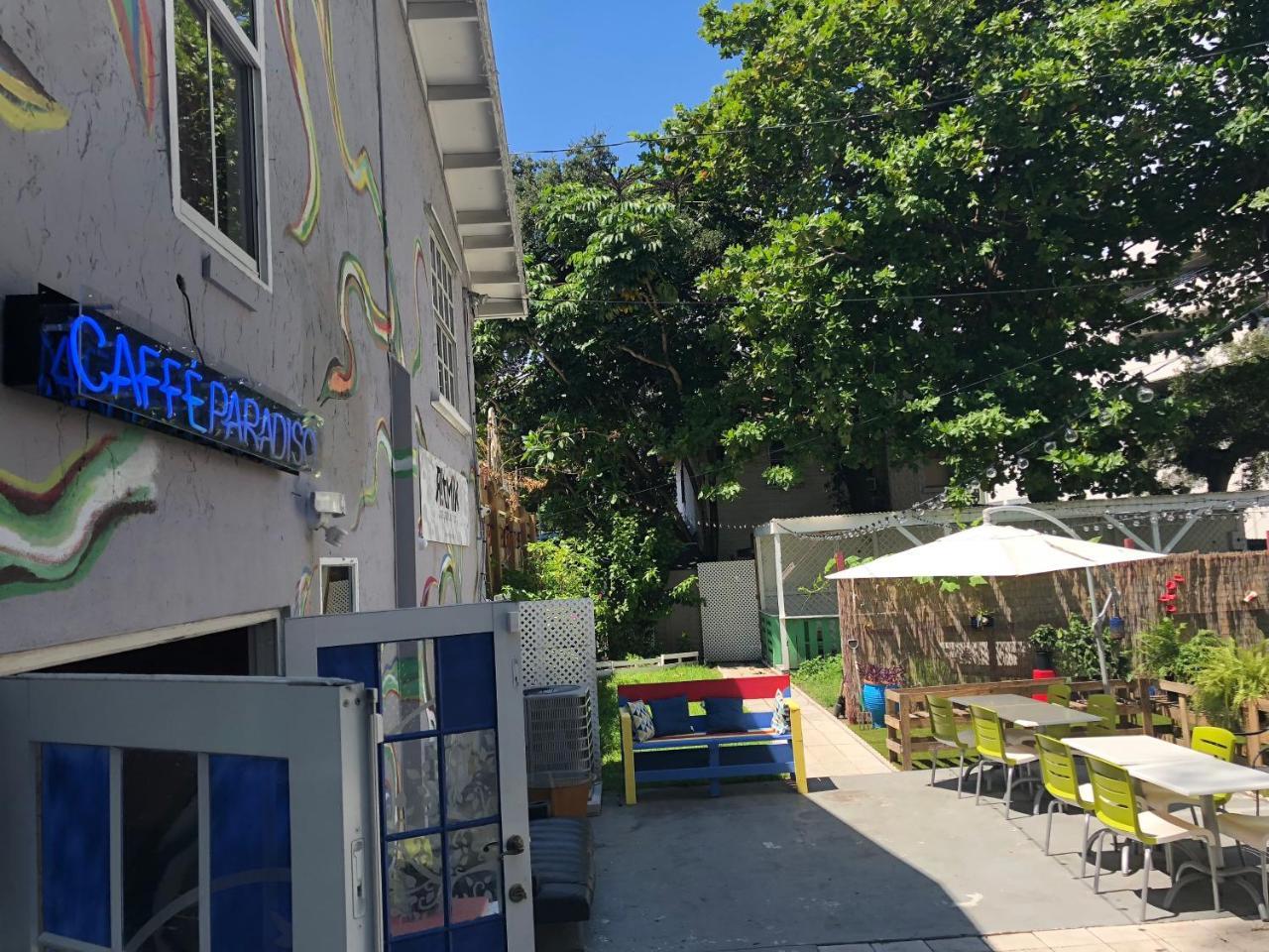 Paradiso Hostel